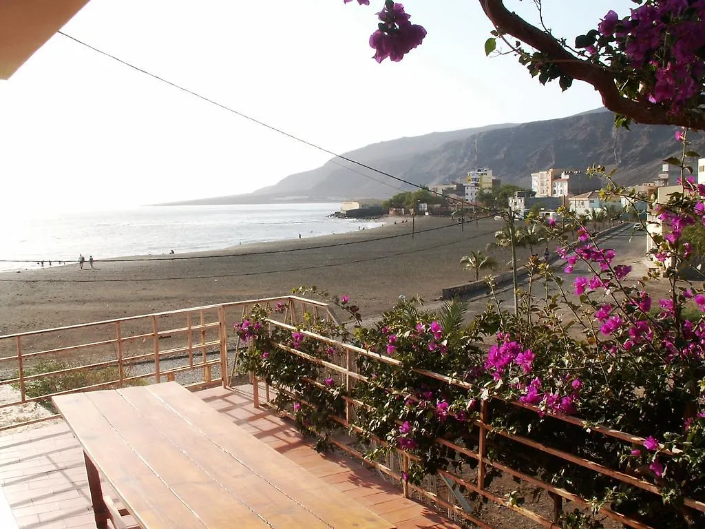 Edificio Magico Aparthotel Tarrafal  2*, Tarrafal (Sao Nicolau)