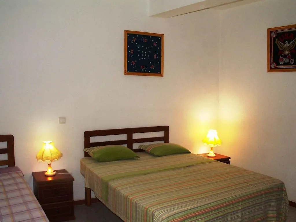 Edificio Magico Aparthotel Tarrafal